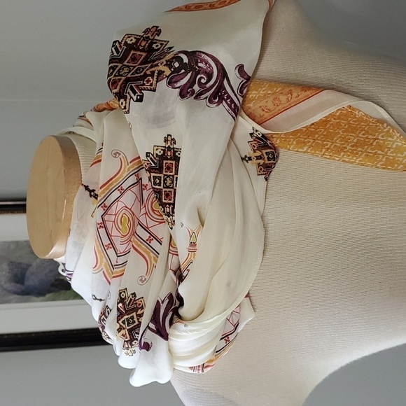 Lovely scarf by Fraas. Beautiful shade of orange and red, purple. Excell… - Picture 5 of 8